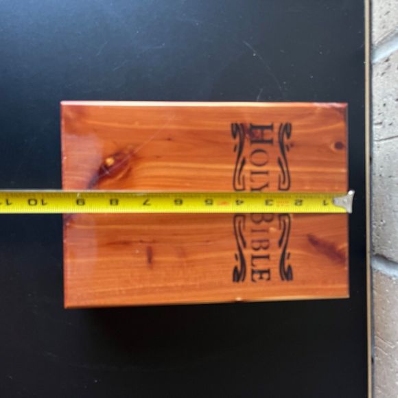 Vintage Cedar Polished Wood Holy Bible Empty Storage Box 6.5" X 9.5" - Picture 10 of 11